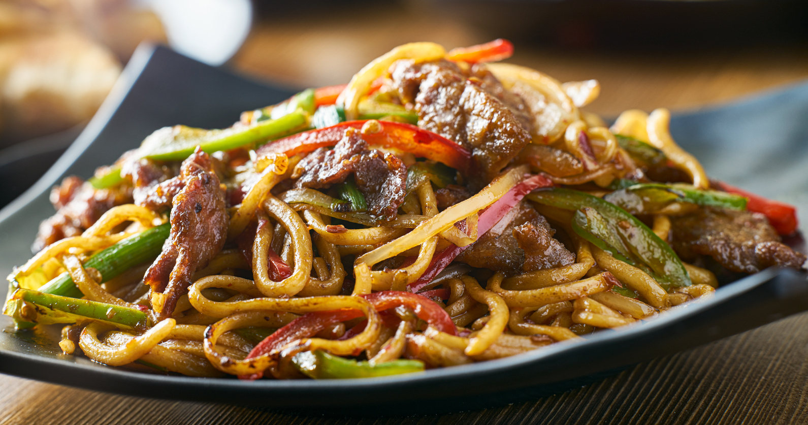 Asian Stir Fried Noodles with Beef, Peppers and Onions