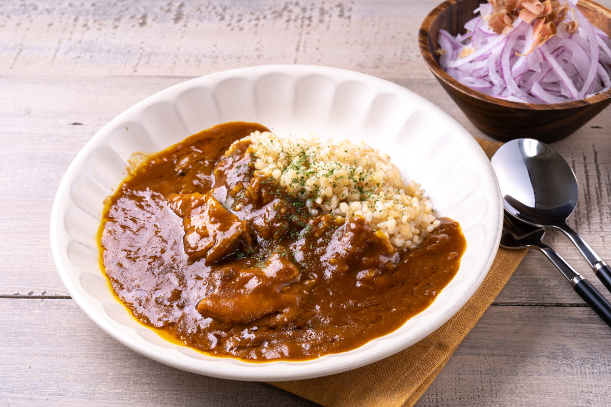 Curry rice (pork curry) (brown rice curry rice)